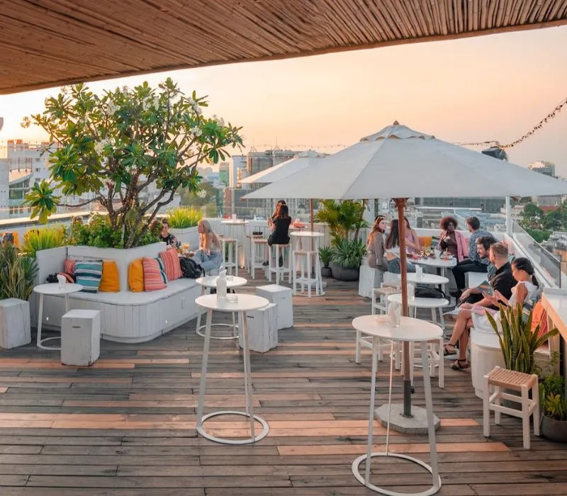 Banana MaMa best bar in saigon