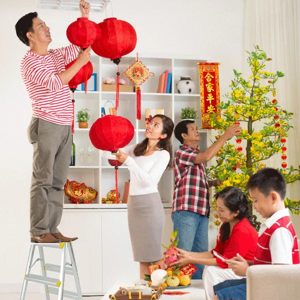 clean the house before Tet