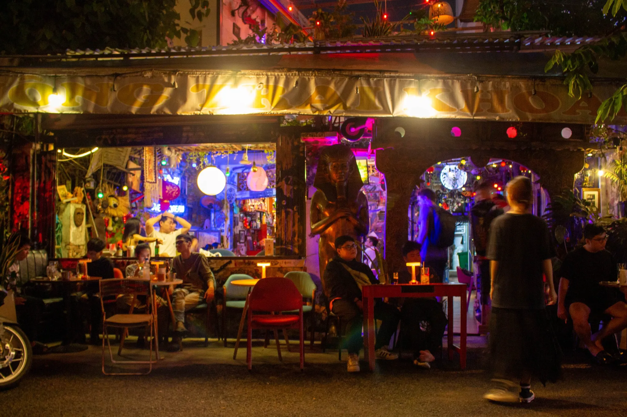 Nong Trai Khoai best bar in Ho Chi Minh city