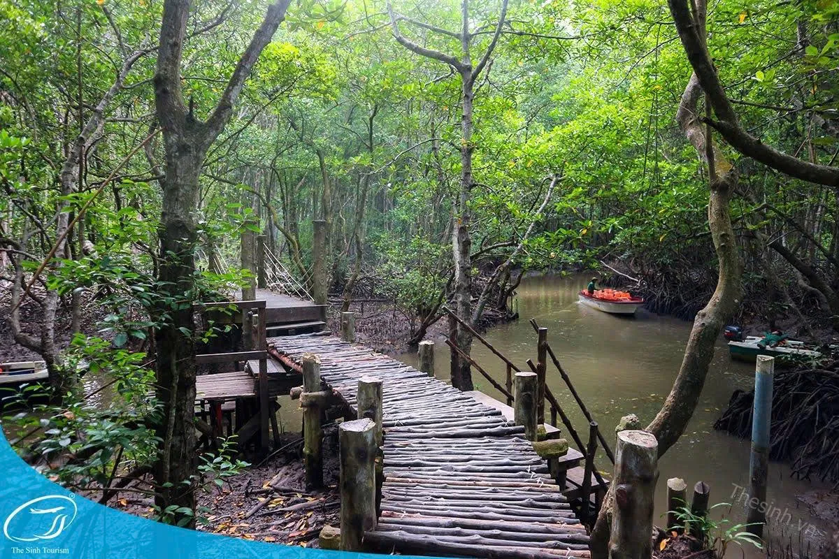 the budget route in Can Gio