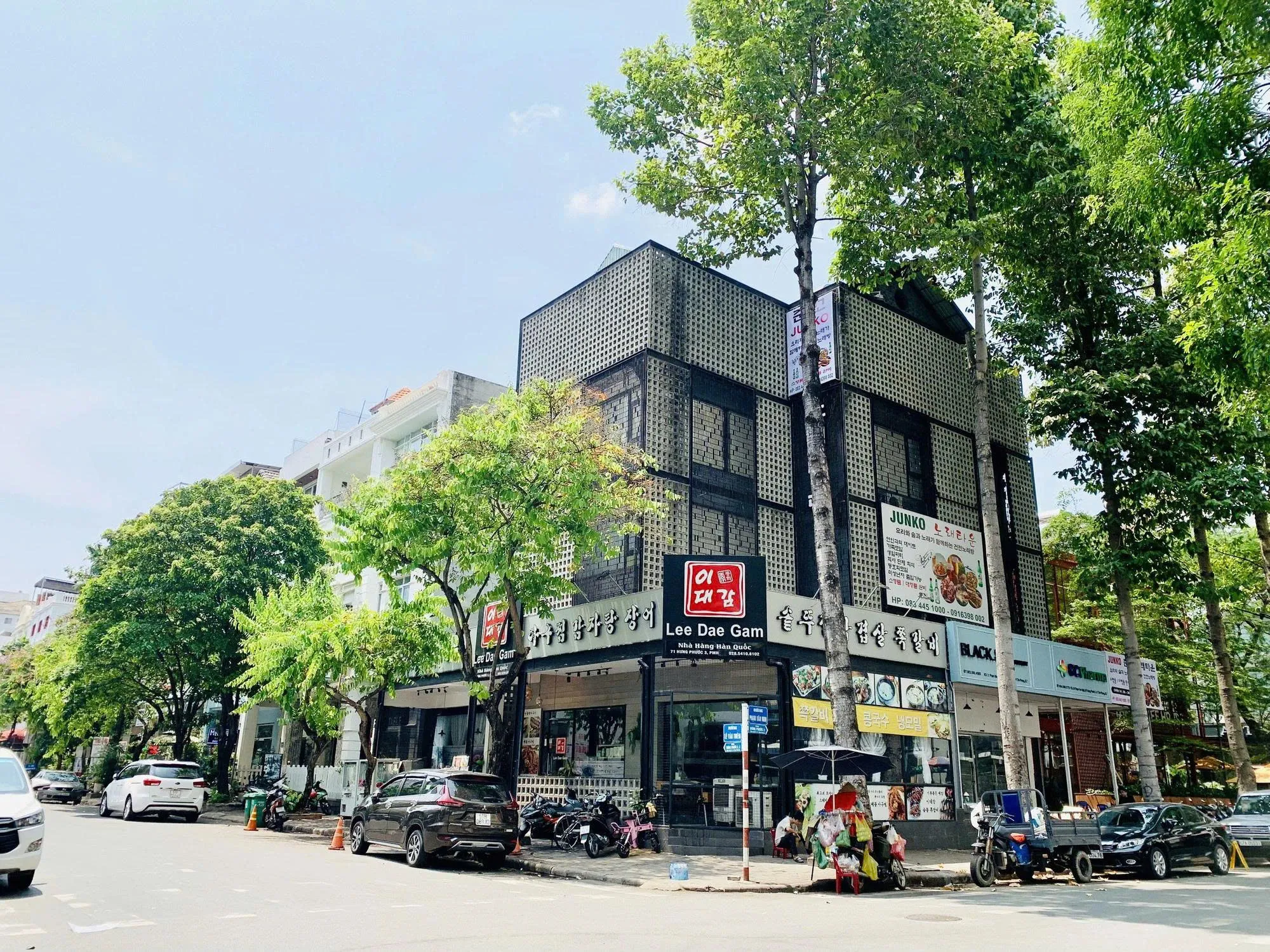 A cozy Ktown corner in Phu My Hung