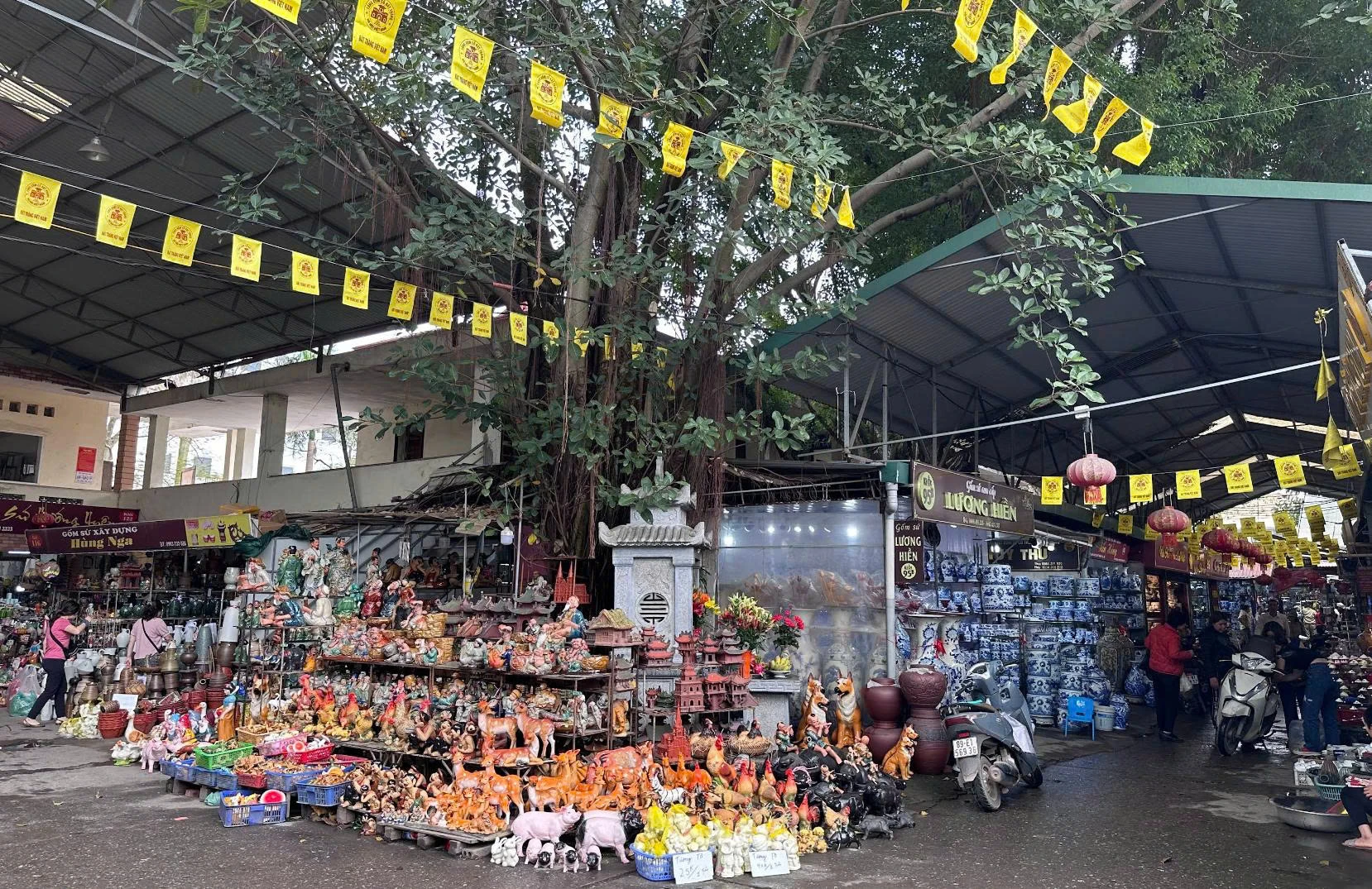 Bat Trang Ceramics Ha Noi souvenir