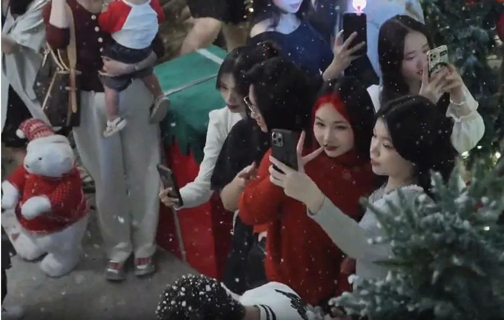 christmas in vietnam for young people