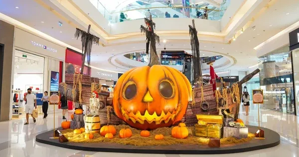 Crescent Mall (District 7) Halloween 2025