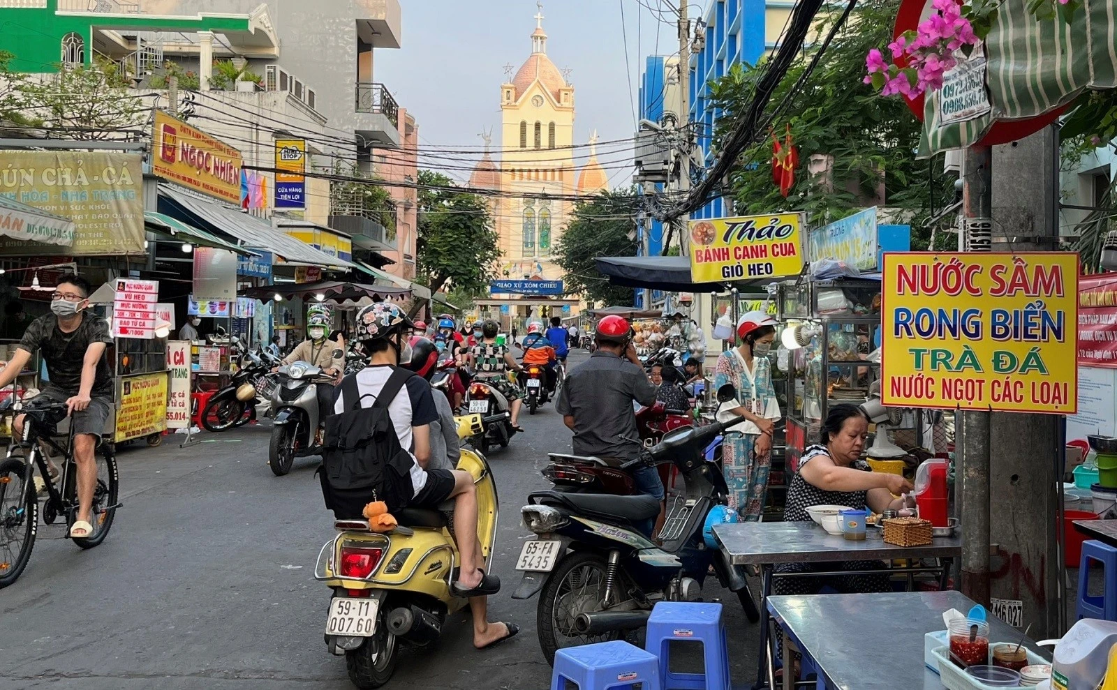 District 4 in Ho Chi Minh city is infamous for its alley mazes