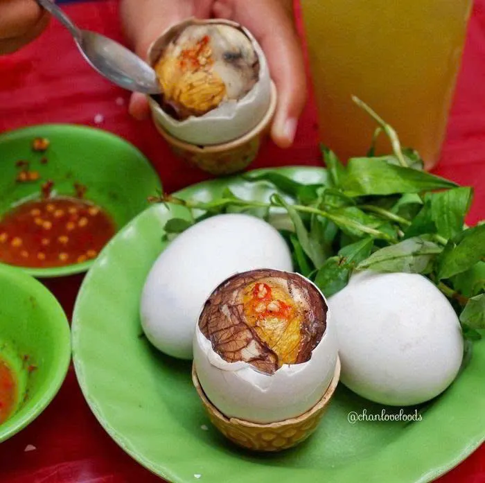 hot vit lon (balut) street food in Saigon