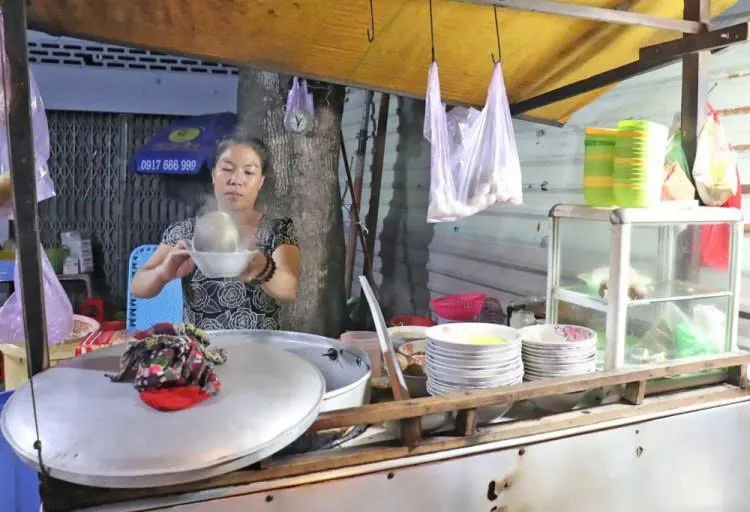 Hu Tieu Go Street Food