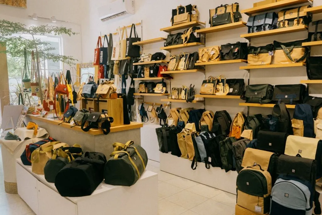 Jamlos Flagship Store Ho Chi Minh souvenir