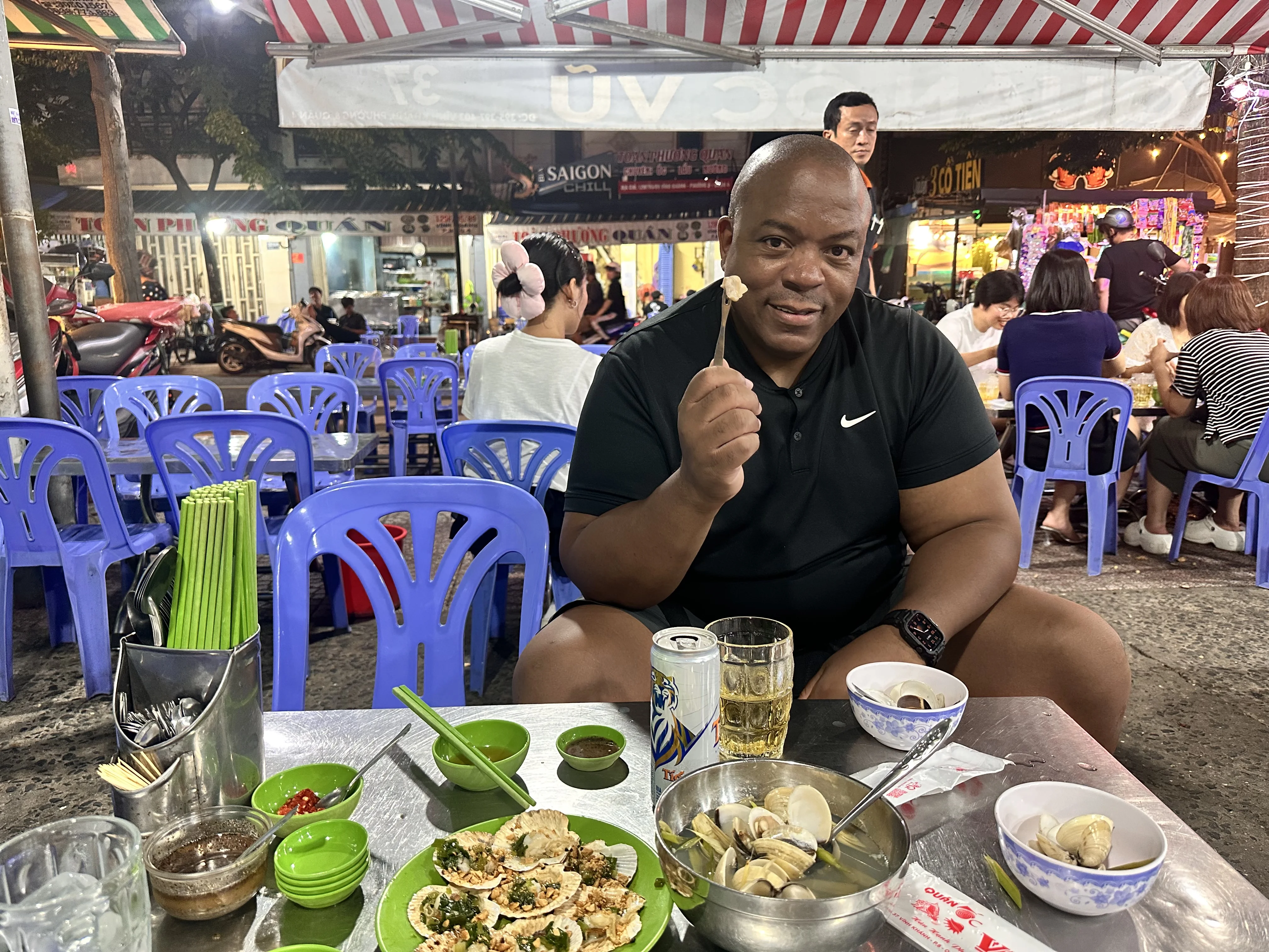 You would not believe how shellfishes can be this delicious in District 4