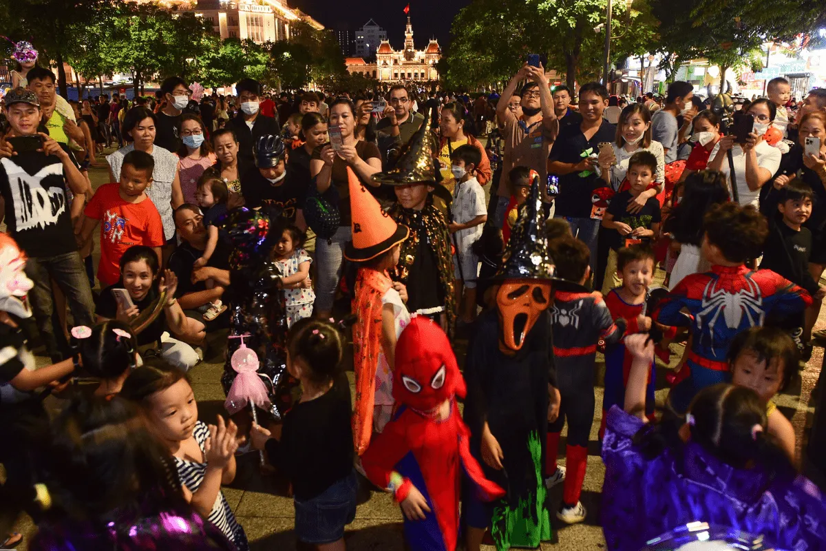 Nguyễn Huệ Walking Street halloween 2025