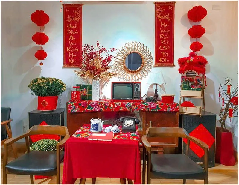 Red couplets and lanterns