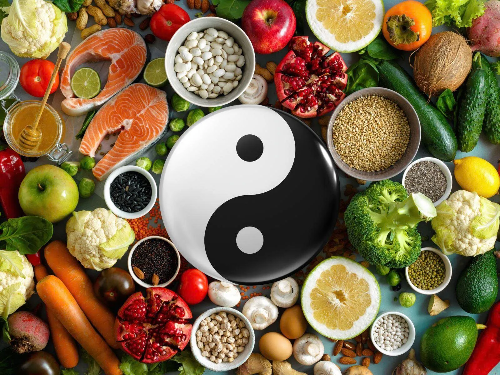 The Yin-Yang philosophy in Chinese cuisine (Yin-Yang balance).