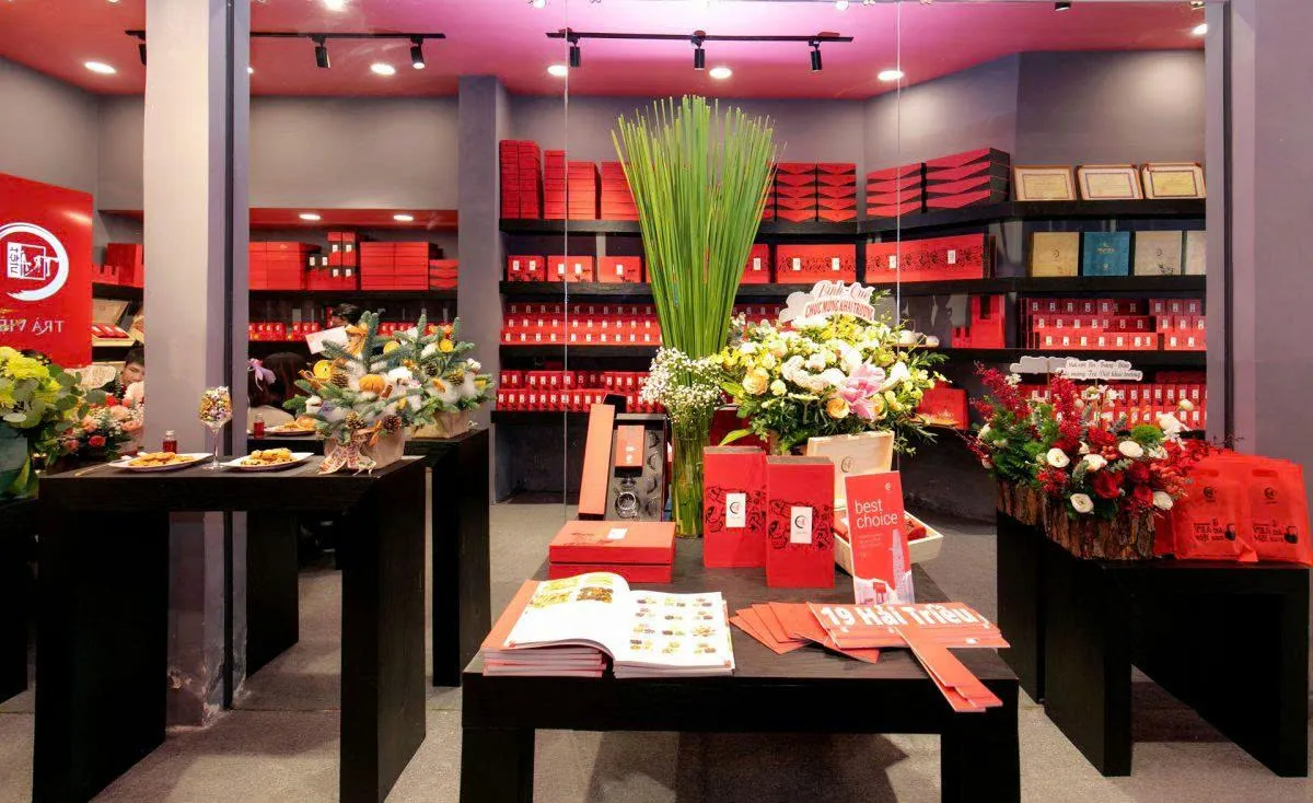 Tra Viet Ho Chi Minh souvenir