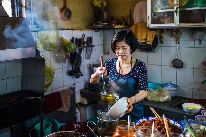 traditional Vietnamese breakfast street vendors in the morning