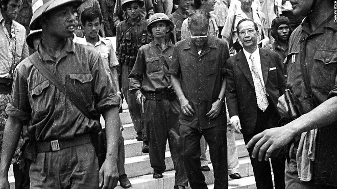 Duong Van Minh - the last president of Saigon - surrender unconditionally
