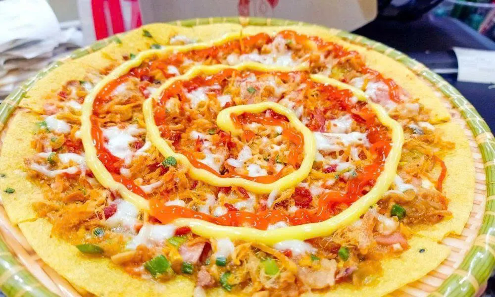 Vietnamese Pizza Vietnamese Snack